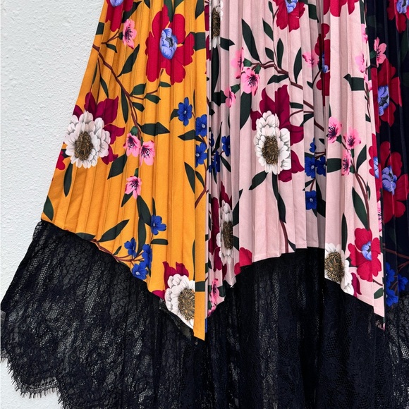 French Connection Floral Pleated Skirt size S - Picture 6 of 7